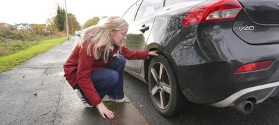 Tyre check black car