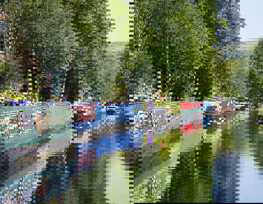 Rochdale Canal In Hebden Bridge