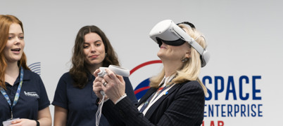Tracy Brabin wearing a VR headset