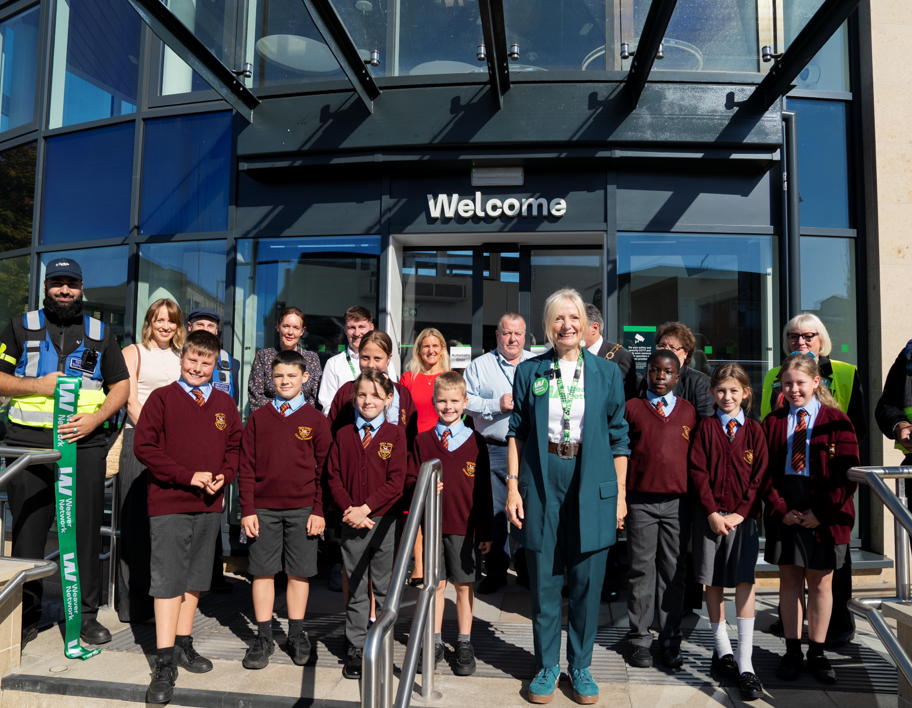 West Yorkshire Mayor with Holy Spirit Primary Academy pupils, opening Heckmondwike Bus Station