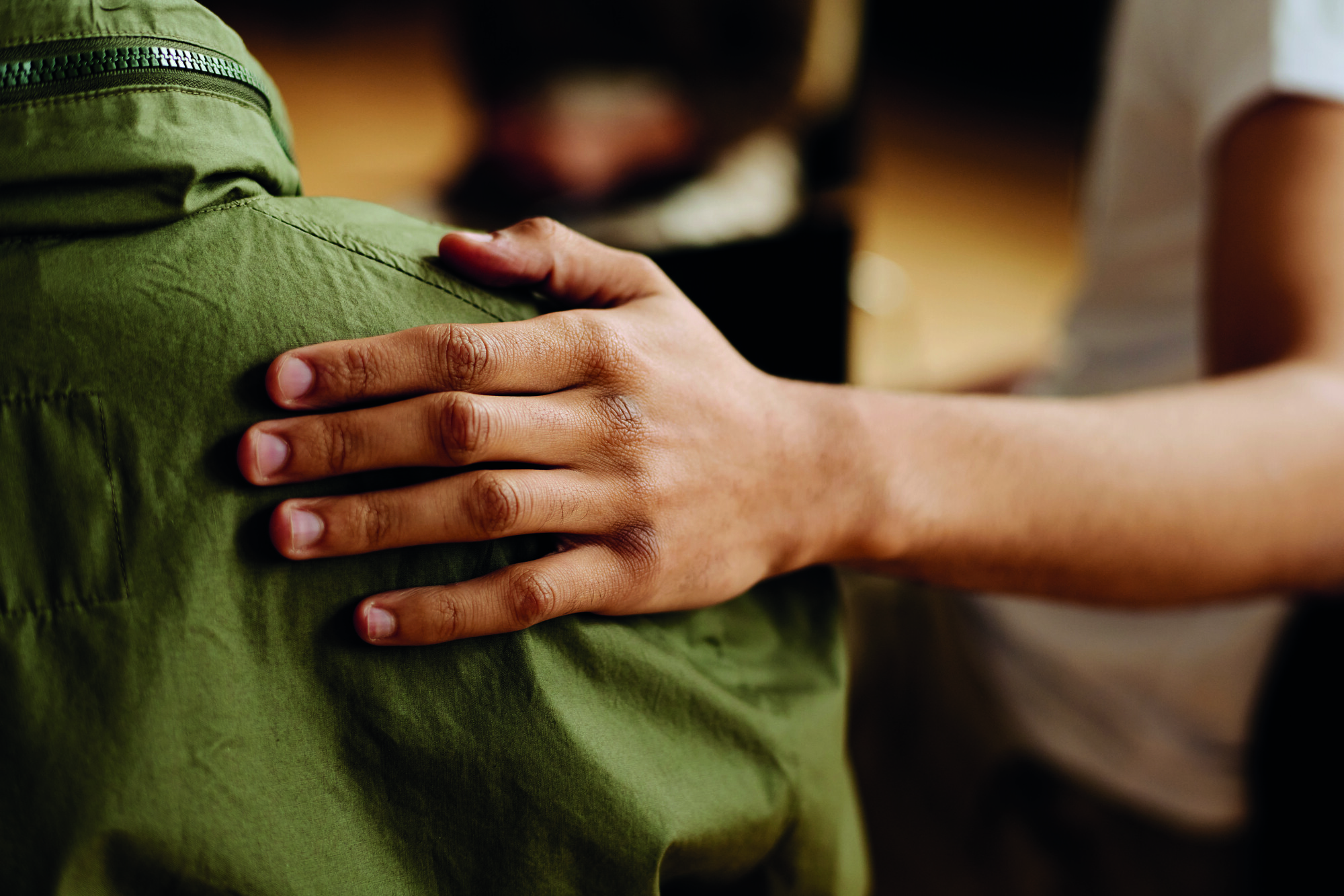 Supporting hand